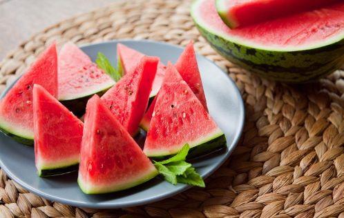 搬好板凳吃瓜群众,坐等吃瓜群众见证精彩瞬间